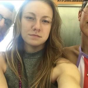 Meet your Posher, Claire